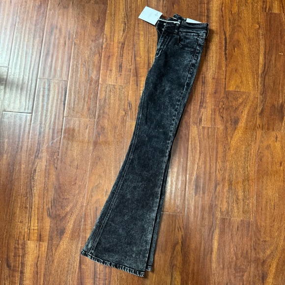 NWT Kancan Black High Waist Flare Jeans 24 - Picture 10 of 10